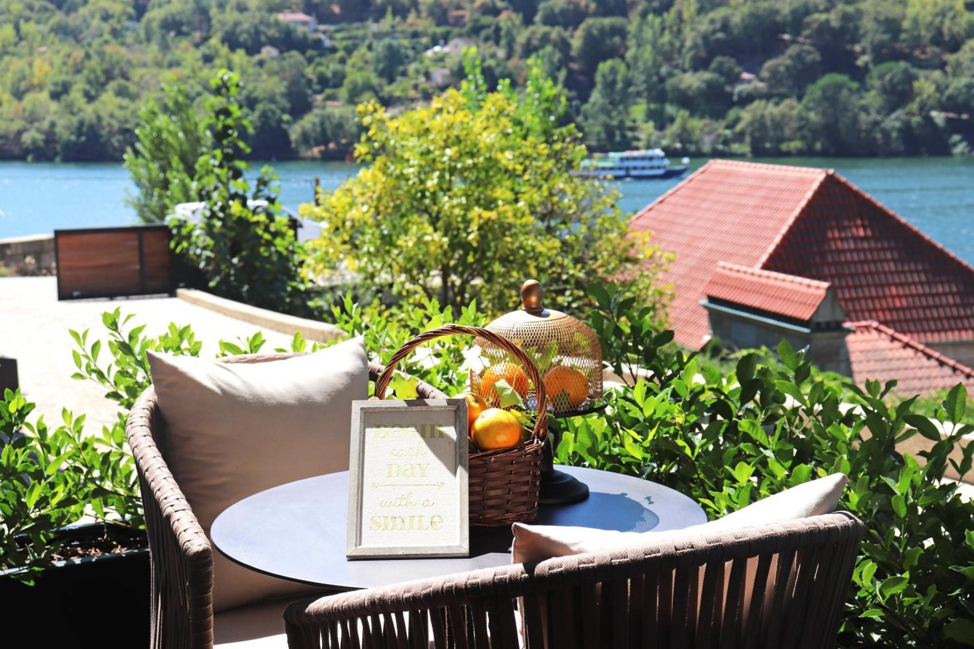 Douro Suites Ribadouro Exterior photo